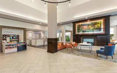 Photo 3 - Hilton Garden Inn Atlanta Airport North