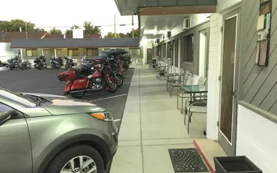Photo 3 - Highlander Motel