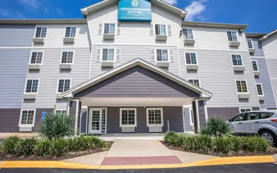 Photo 2 - WoodSpring Suites Chesapeake - Norfolk South