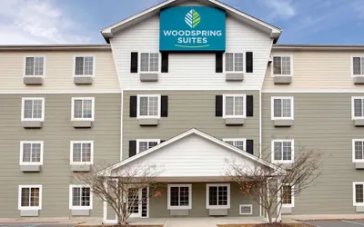 Photo 2 - WoodSpring Suites Chesapeake - Norfolk South