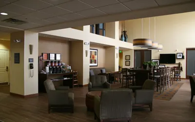 Photo 3 - Hampton Inn & Suites Pueblo/North