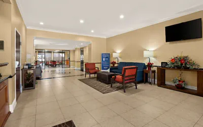 Photo 4 - Comfort Inn New Orleans Airport South
