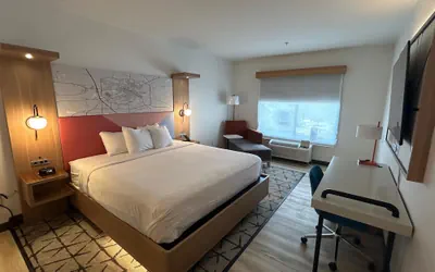 Photo 5 - Best Western Plus Rose City Conference Center Inn