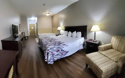Photo 4 - Red Roof Inn & Suites Midland