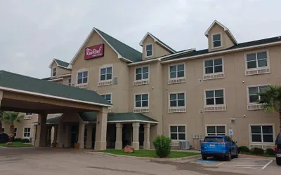 Photo 2 - Red Roof Inn & Suites Midland