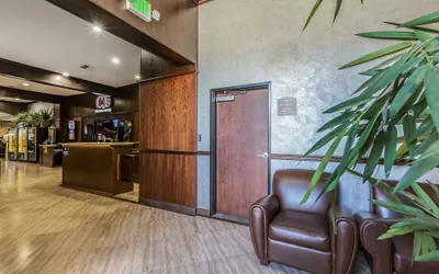 Photo 4 - Econo Lodge Lake Elsinore Casino