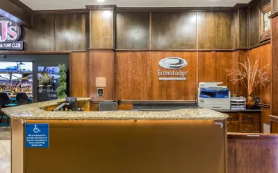 Photo 3 - Econo Lodge Lake Elsinore Casino