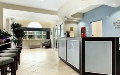 Photo 3 - Microtel Inn & Suites by Wyndham Spring Hill/Weeki Wachee