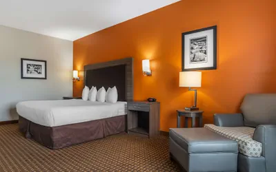 Photo 2 - Best Western Plus Circle Inn