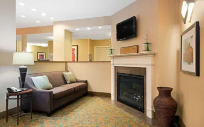 Photo 3 - Baymont by Wyndham Denver International Airport