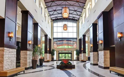 Photo 4 - Embassy Suites by Hilton Savannah Airport