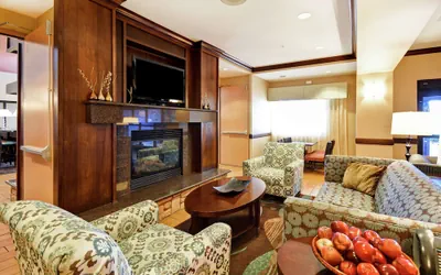 Photo 5 - Hampton Inn & Suites Folsom