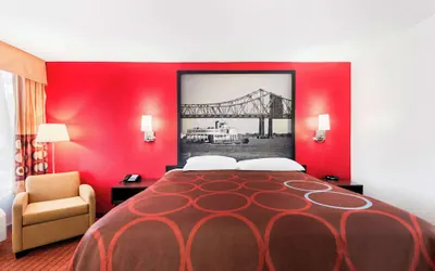 Photo 4 - Super 8 by Wyndham Baton Rouge/I-10