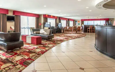 Photo 4 - Comfort Suites Florence Shoals Area