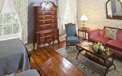 Photo 5 - The Lily Inn