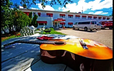 Photo 2 - Holiday Music Motel