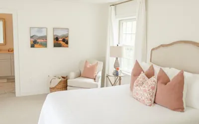 Photo 2 - Fairville Inn