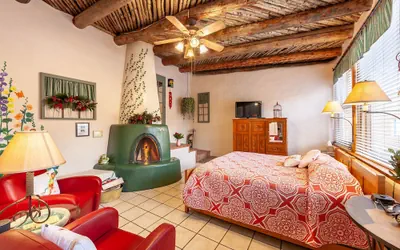 Photo 2 - Dreamcatcher Bed and Breakfast
