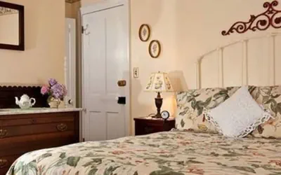 Photo 4 - Brickhouse Inn