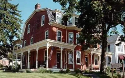 Photo 2 - Brickhouse Inn