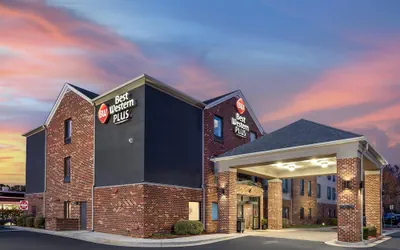 Photo 2 - Best Western Plus Glen Allen Inn