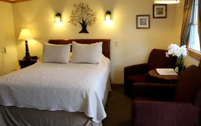 Photo 4 - All Seasons Inn Corp