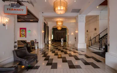 Photo 4 - The Padre Hotel