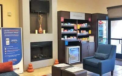 Photo 2 - Comfort Suites Near City of Industry - Los Angeles