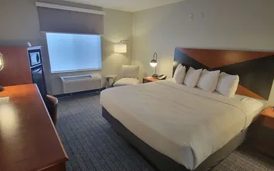Photo 2 - Best Western Kennewick Tri-Cities Center