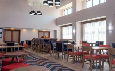 Photo 2 - Hampton Inn & Suites Riverton