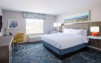 Photo 4 - Hampton Inn & Suites Salida