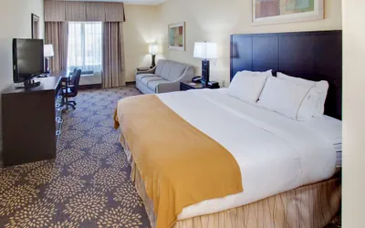 Photo 5 - Holiday Inn Express Hotel & Suites Grand Island by IHG