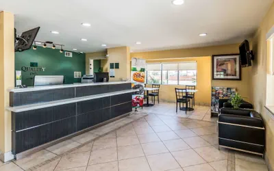 Photo 3 - Quality Inn Corsicana