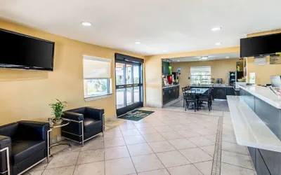 Photo 5 - Quality Inn Corsicana