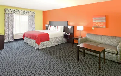 Photo 3 - Holiday Inn Garland by IHG