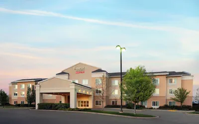 Photo 2 - Fairfield Inn & Suites by Marriott Redding