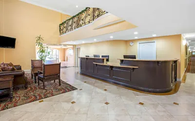 Photo 4 - La Quinta Inn & Suites by Wyndham Moreno Valley