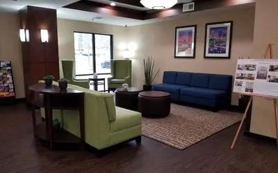 Photo 4 - Comfort Suites Little Rock West