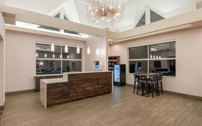 Photo 3 - La Quinta Inn & Suites by Wyndham Bozeman
