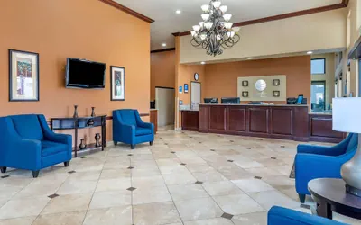 Photo 5 - Comfort Inn & Suites San Bernardino