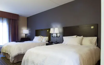 Photo 4 - Hampton Inn & Suites Vineland