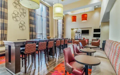 Photo 5 - Hampton Inn & Suites Detroit / Airport - Romulus