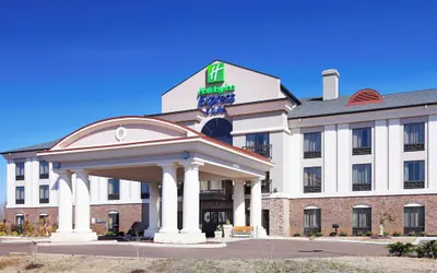 Holiday Inn Express & Suites Covington by IHG