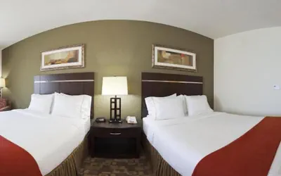 Photo 3 - Holiday Inn Express & Suites Topeka North by IHG