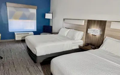 Photo 5 - Holiday Inn Express & Suites Topeka North by IHG