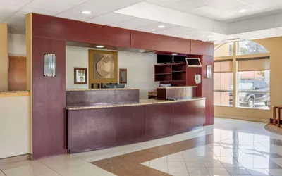 Photo 3 - Comfort Inn & Suites Chesapeake - Portsmouth