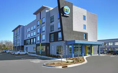 Photo 2 - Tru By Hilton Burlington