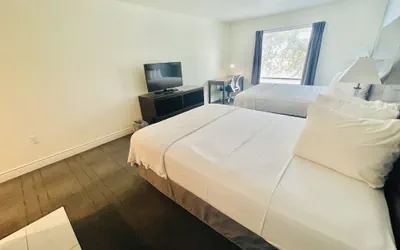 Photo 3 - FairBridge Inn & Suites Cuero