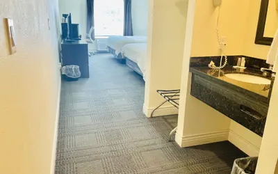 Photo 5 - FairBridge Inn & Suites Cuero