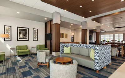 Holiday Inn Express & Suites Dalton - Walnut Ave by IHG
